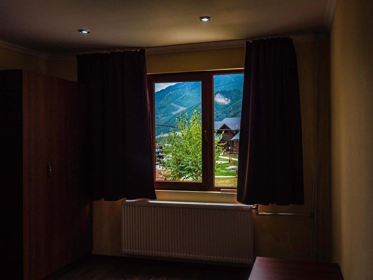 Hotel Banguriani Mestia Extérieur photo