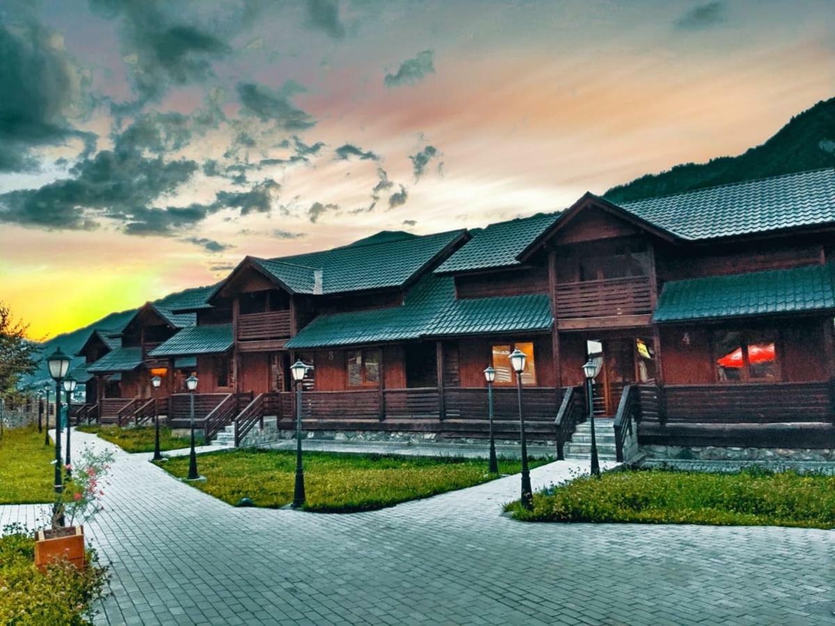 Hotel Banguriani Mestia Extérieur photo